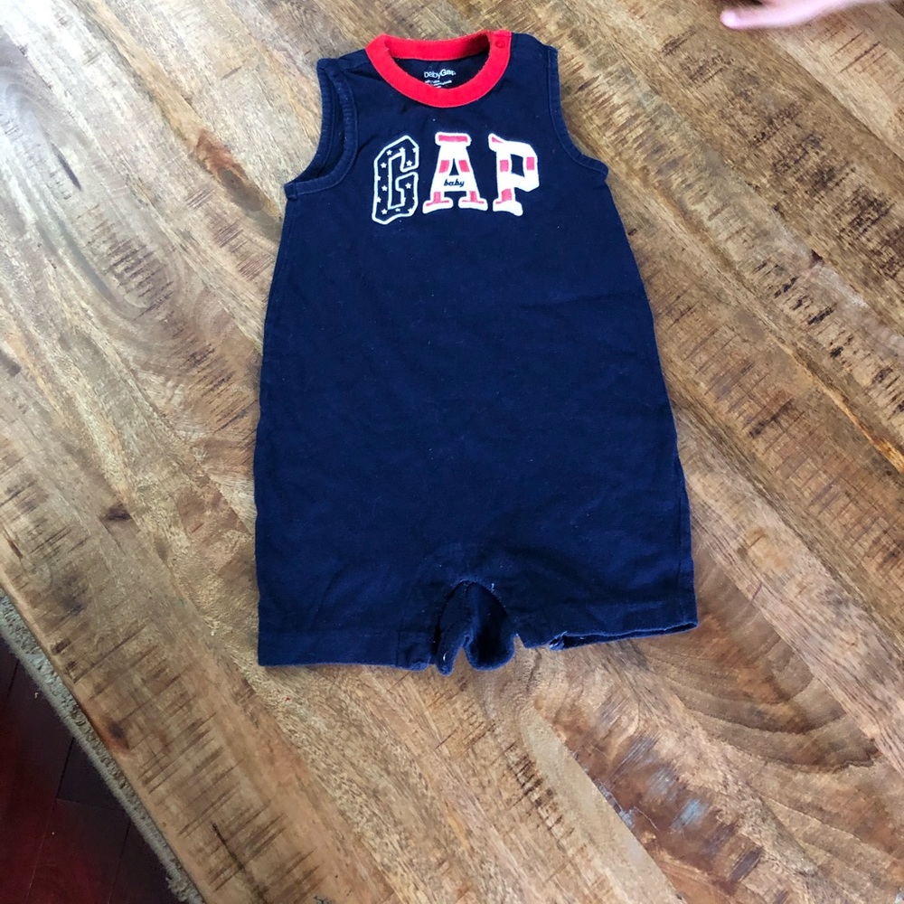 Baby gap size 18 to 24 months romper